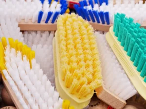 Almacenamiento de cepillos industriales